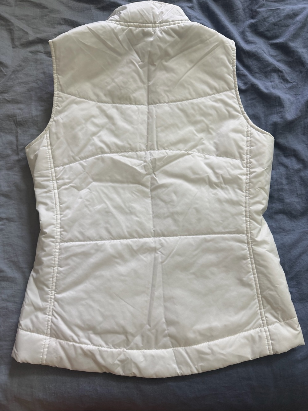ALO x nvidia rare corporate employee swag White Quilted Sleeveless Puffer Vest - Picture 8 of 9